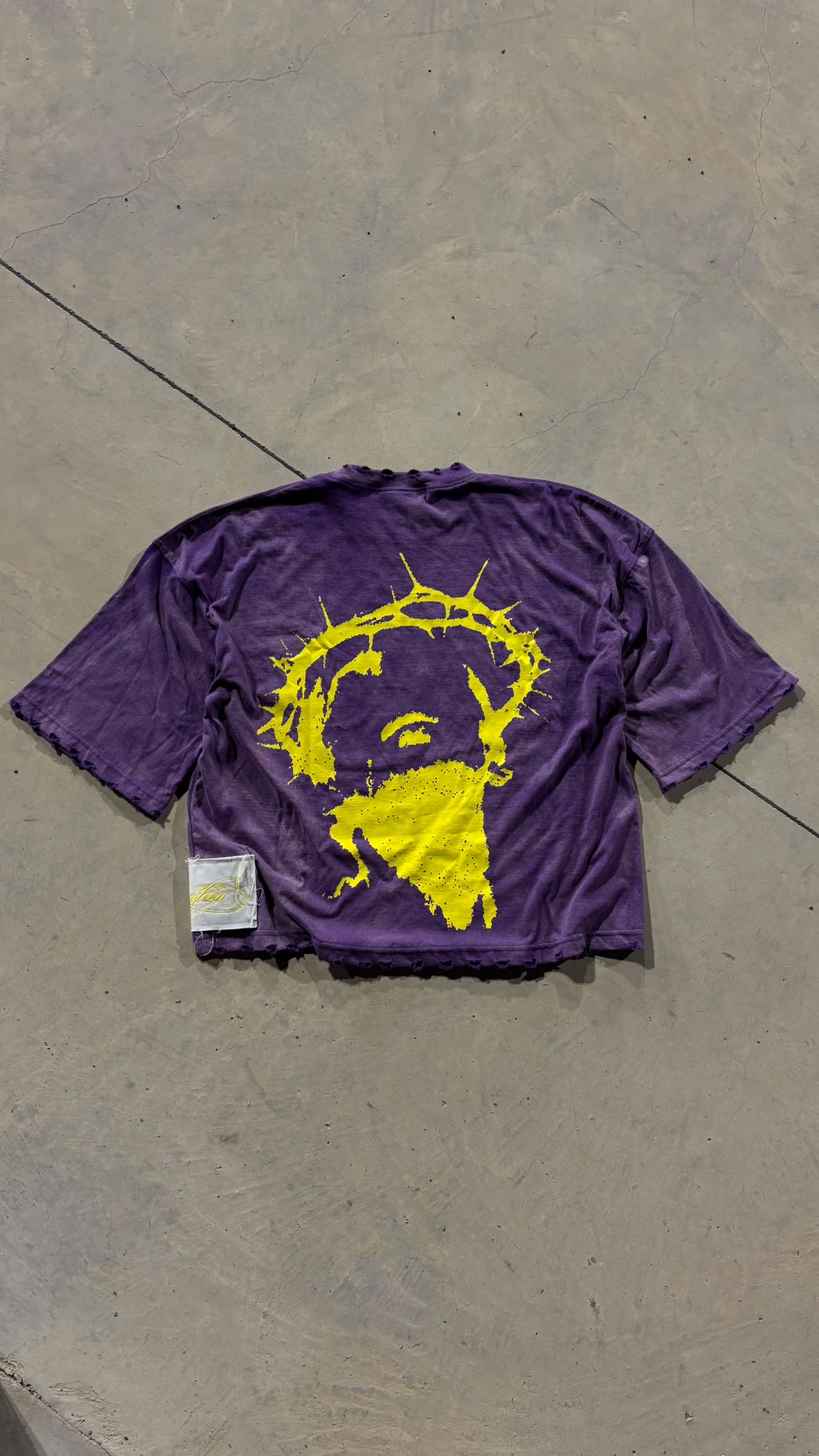 TEE JESUS PURPLE ACID WASH