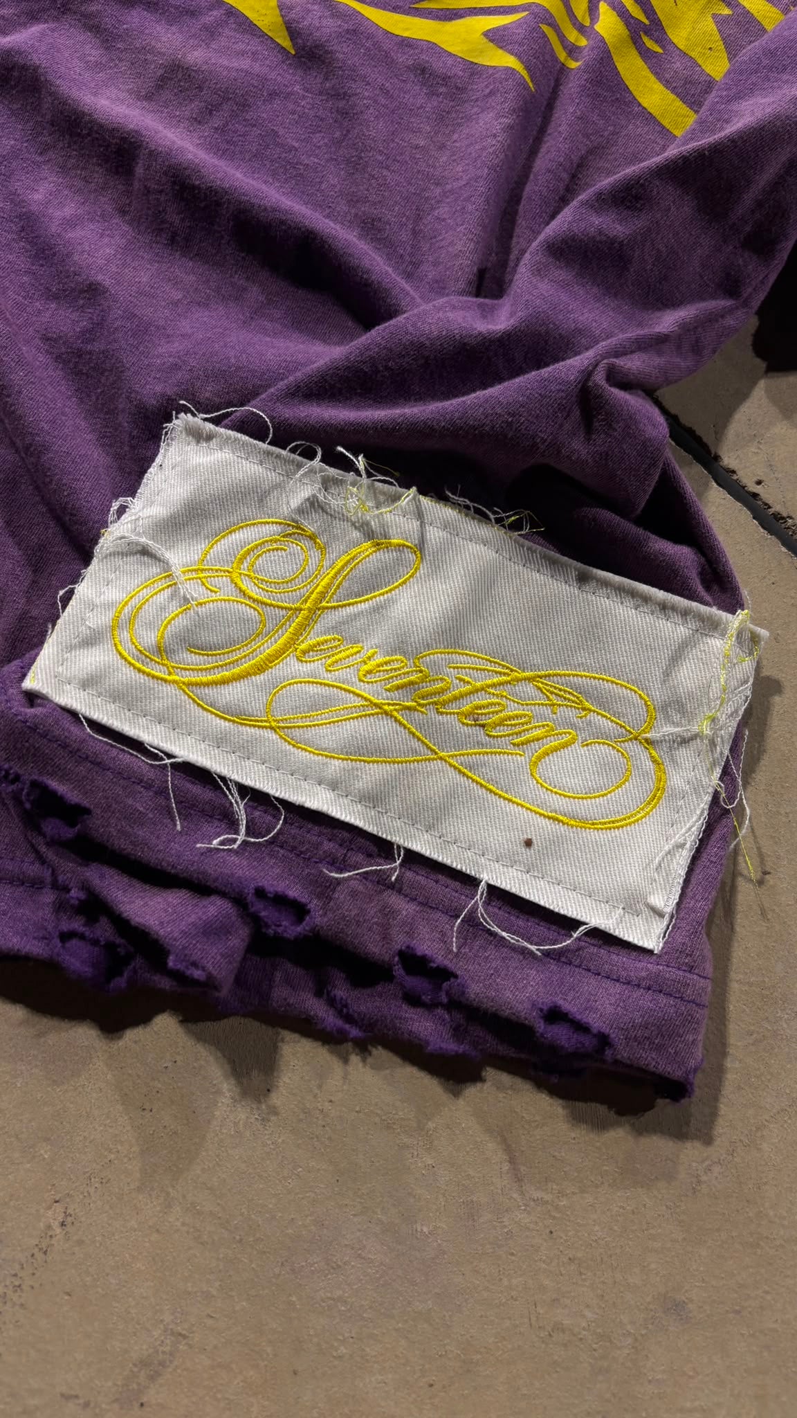 TEE JESUS PURPLE ACID WASH